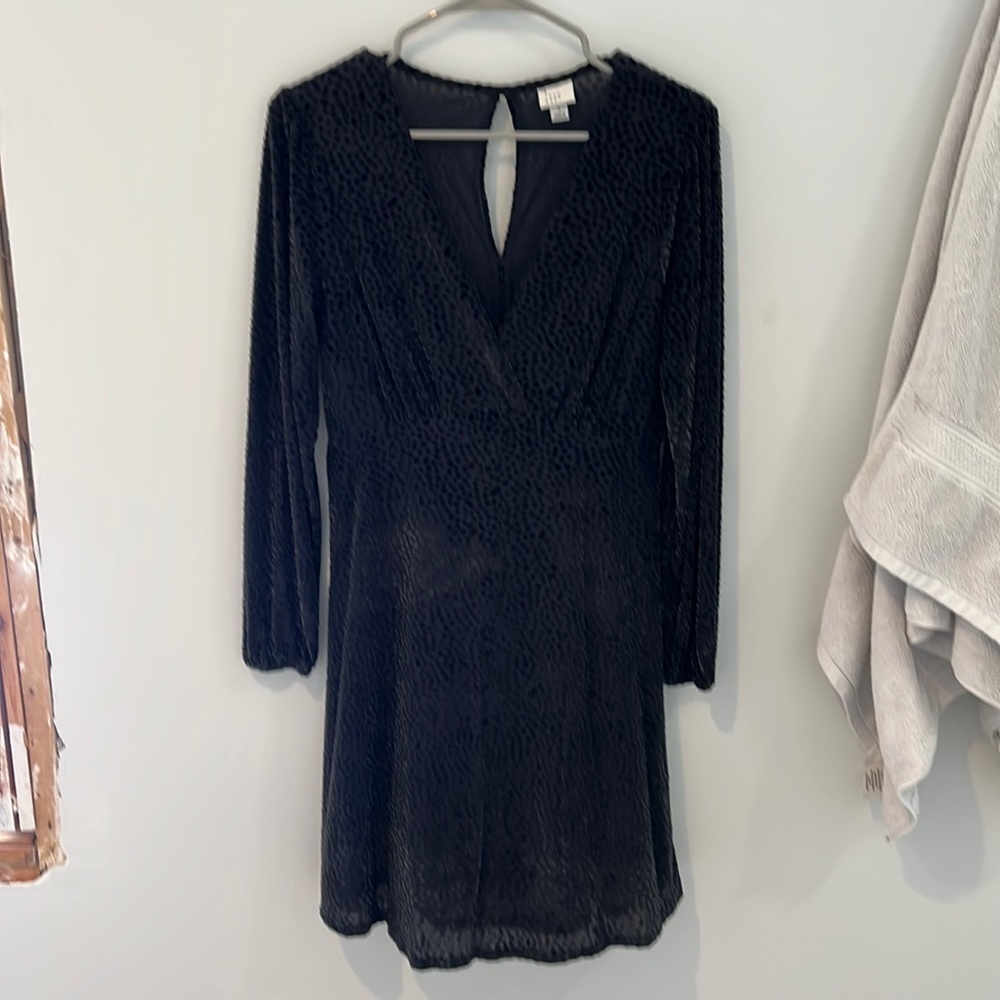 Black/dark green dress